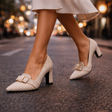 Klara Bleik | Elegantiškas tualetinis staliukas
