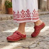 "Nedeia – Kasdieniai Sabotai su Išpjovomis" can be rewritten as "Nedeia – Kasdieniai Sabotai su Išpjovomis" (keeping the original title as it is). If you would like a different approach or style, please provide more context or specific preferences!