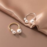 Doina – Triangular Pearl Ring