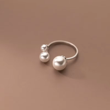 Doina – Triangular Ring with Pearls