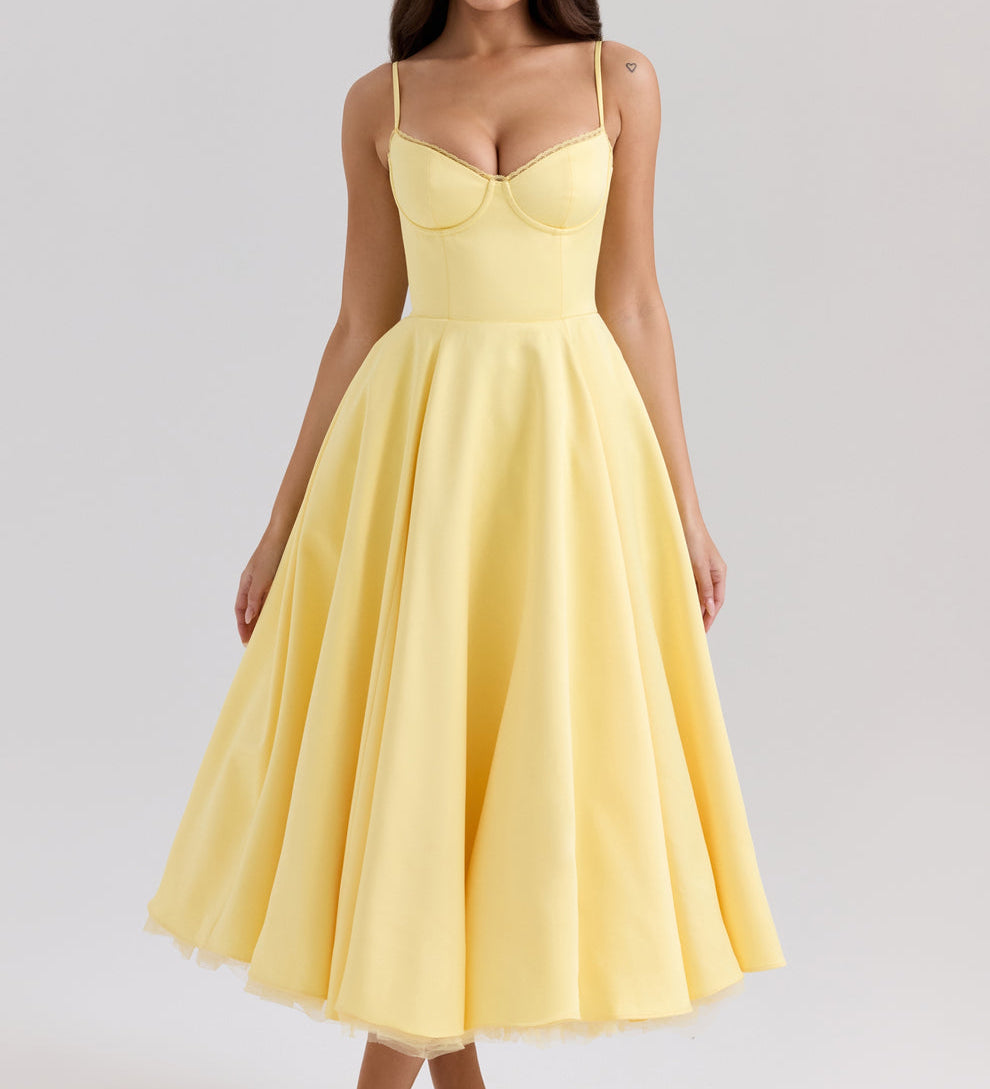 Arestina - Rochie din tul la modă
