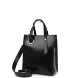 Lidia – Elegantiška minimalistė